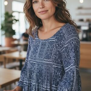 Elegant Blue Patterned Women's Top (4006)